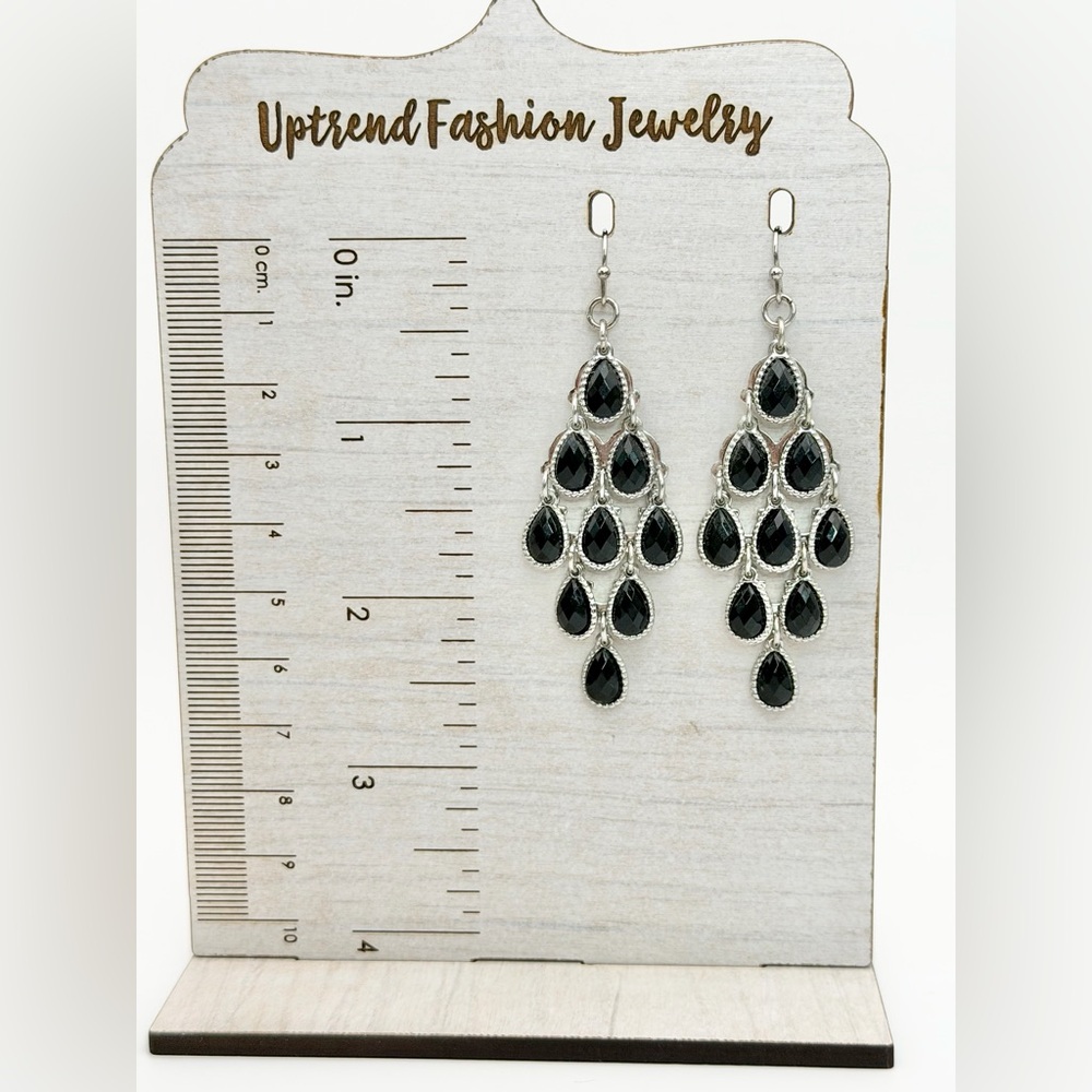 CHANDELIER EARRINGS - Picture 6 of 8
